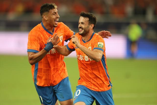 【中超】卡扎伊什维利大四喜 泰山6比0大胜国安